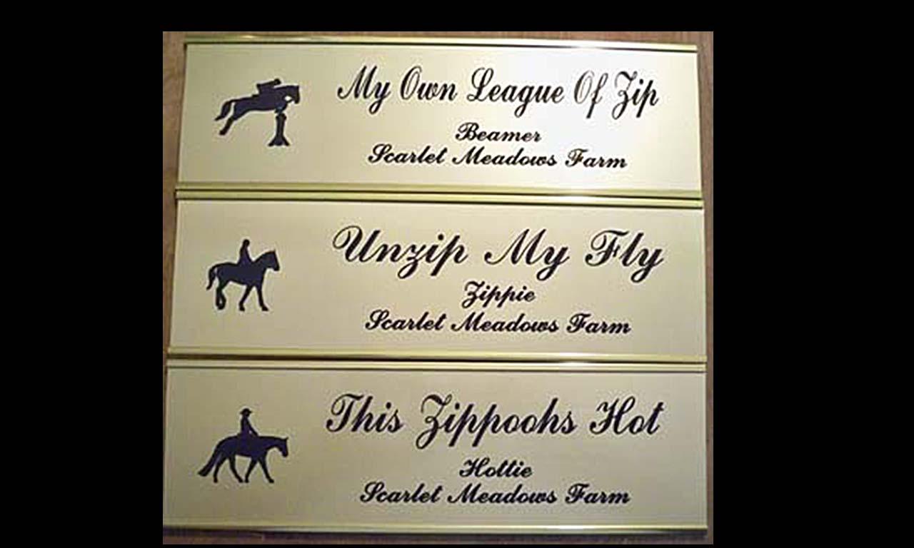 Engraved Plastic Stall Plate - Wilsun Custom Horse Blankets & Fine Horse Accessories