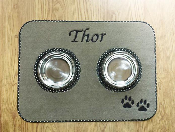 Personalized Embroidered Pet Food Mat w/ Stainless Steel Bowl Set - Wilsun Custom Horse Blankets & Fine Horse Accessories